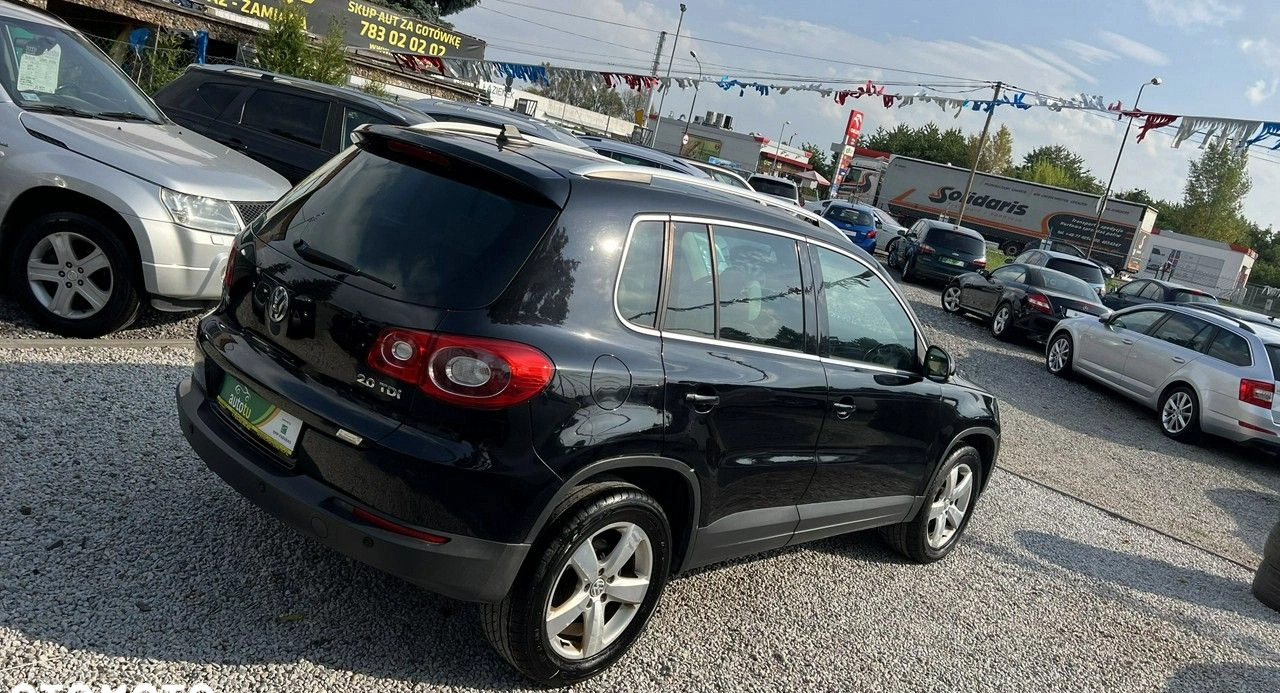 Volkswagen Tiguan cena 32900 przebieg: 272000, rok produkcji 2009 z Skawina małe 352